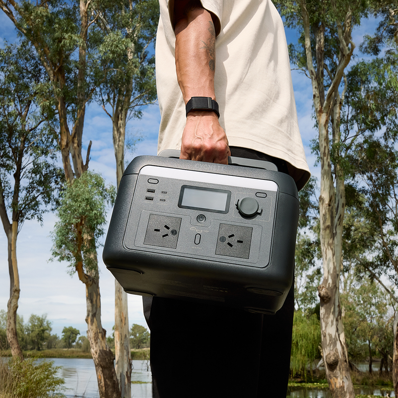 1000W/614.4Wh Portable Power Station