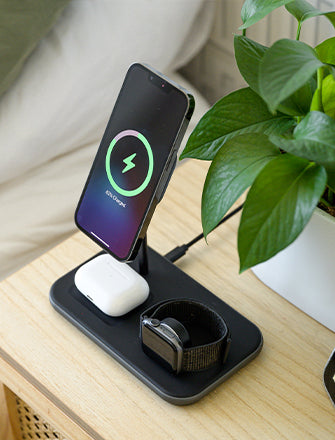 Wireless Charging Dock with Dual Magnet Power Bank